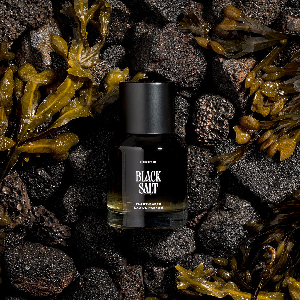 Black Salt Perfume on rocks and seaweed
